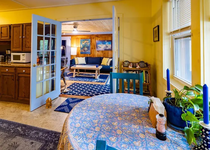Cavalier Cottage B&B